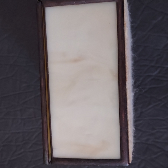 Stain Glass Jewerly/Keepsake Box,Multicolors,5in.Wx4in.Lx3 1/3in.H. EUC - Picture 6 of 7